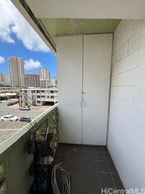 Fern Terrace condo # 303, Honolulu, Hawaii - photo 14 of 15