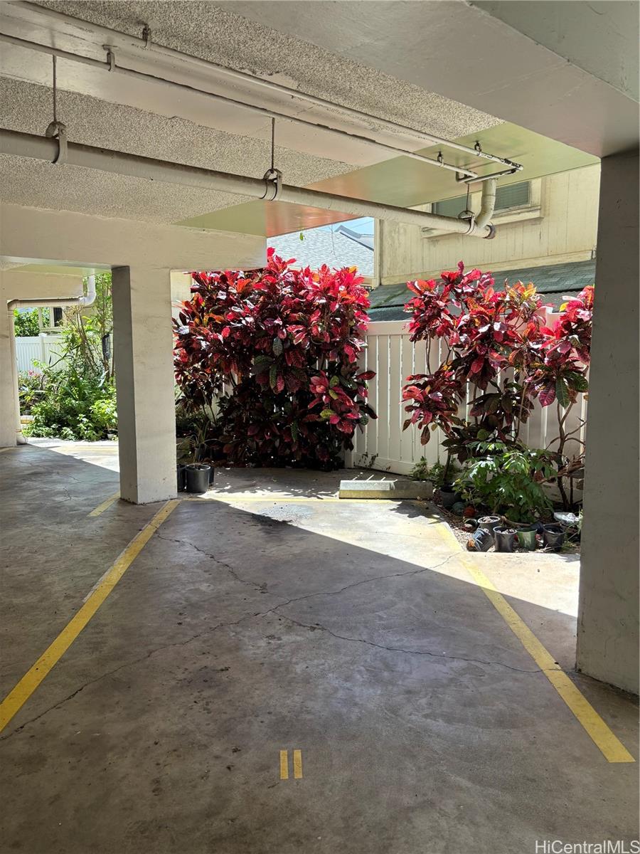 Fern Terrace condo # 303, Honolulu, Hawaii - photo 4 of 15