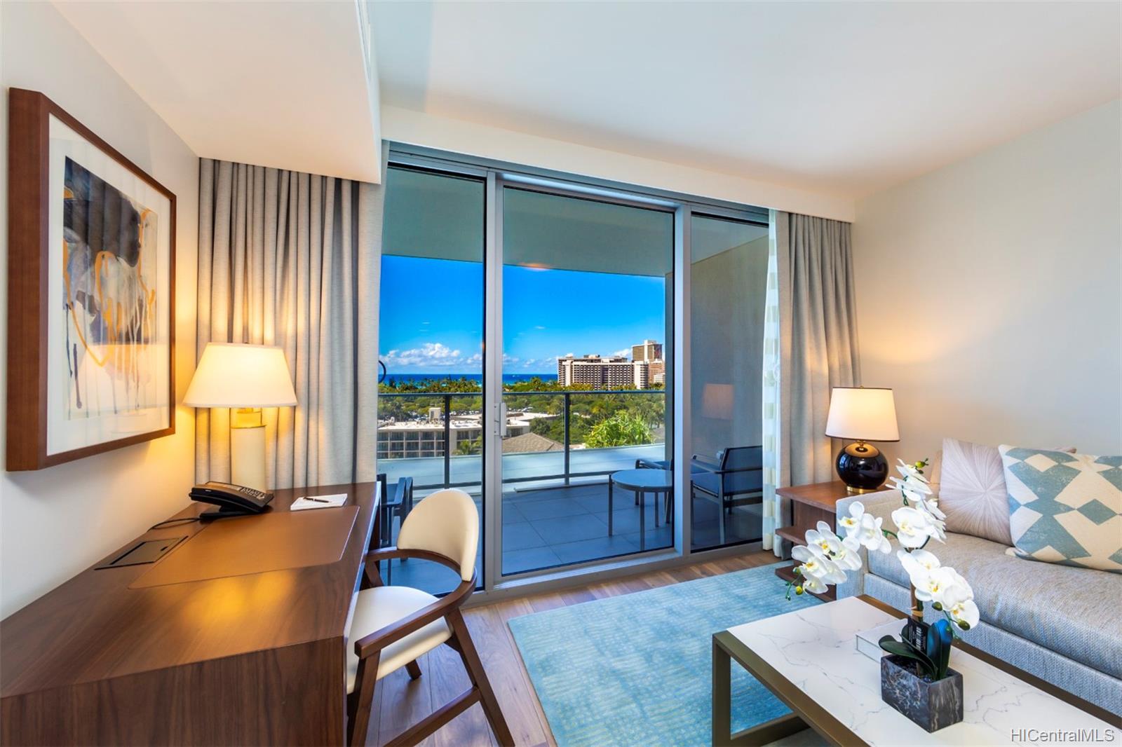 The Ritz-Carlton Residences condo # 1005 (Tower 2), Honolulu, Hawaii - photo 4 of 25