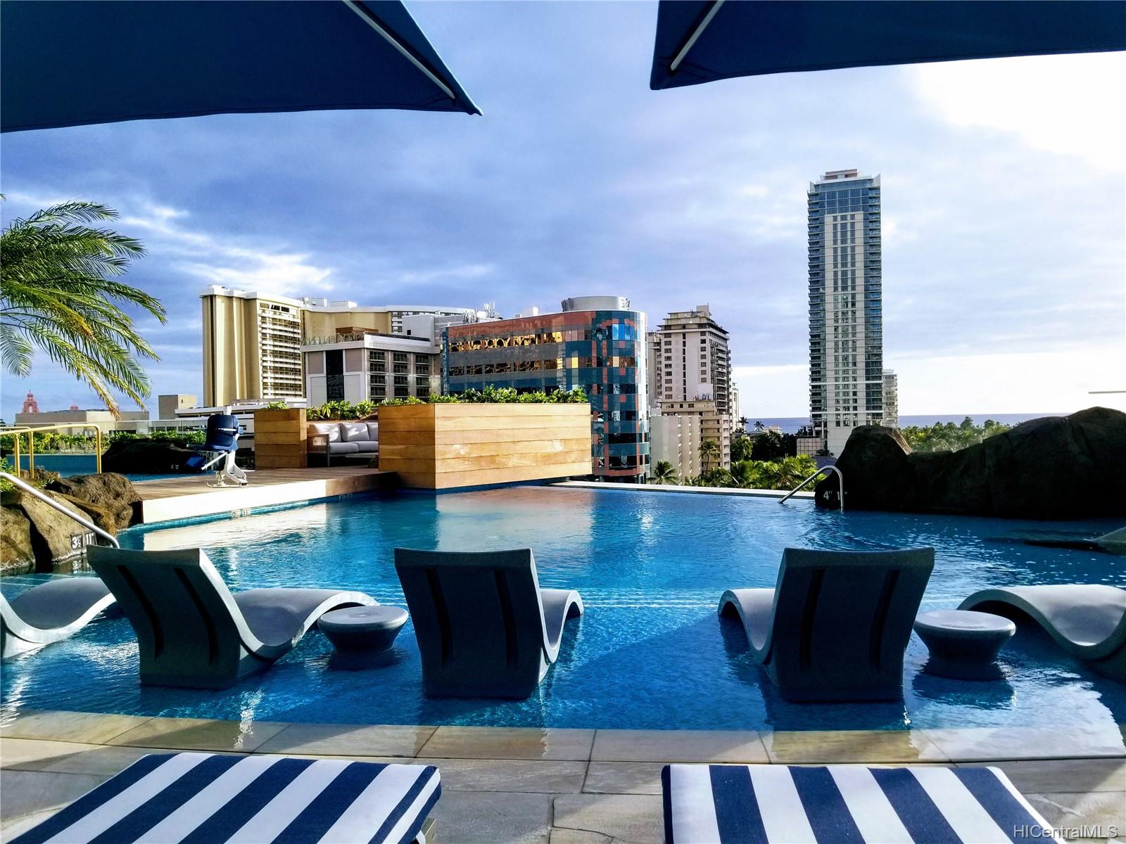 The Ritz-Carlton Residences condo # 1012, Honolulu, Hawaii - photo 12 of 16