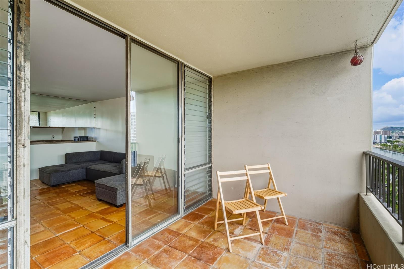 2121 Ala Wai condo # 1205, Honolulu, Hawaii - photo 11 of 20