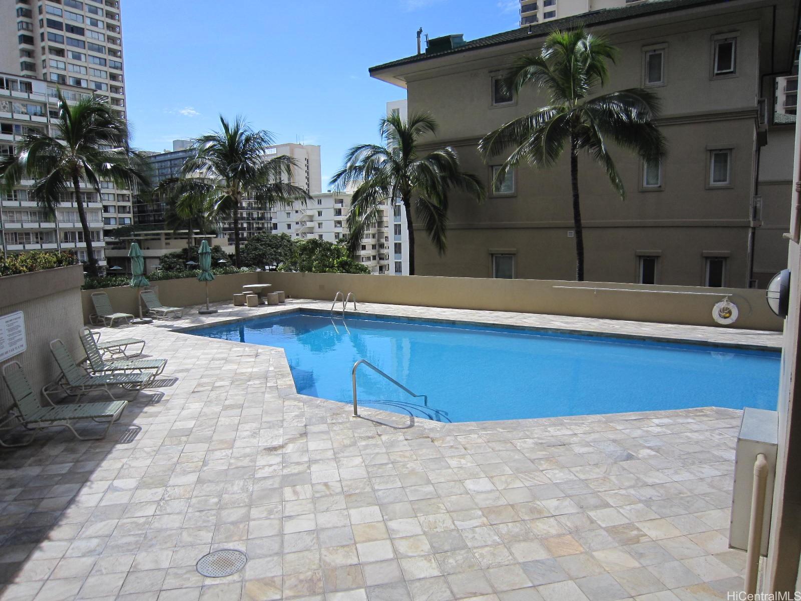 2121 Ala Wai Blvd Honolulu - Rental - photo 18 of 20