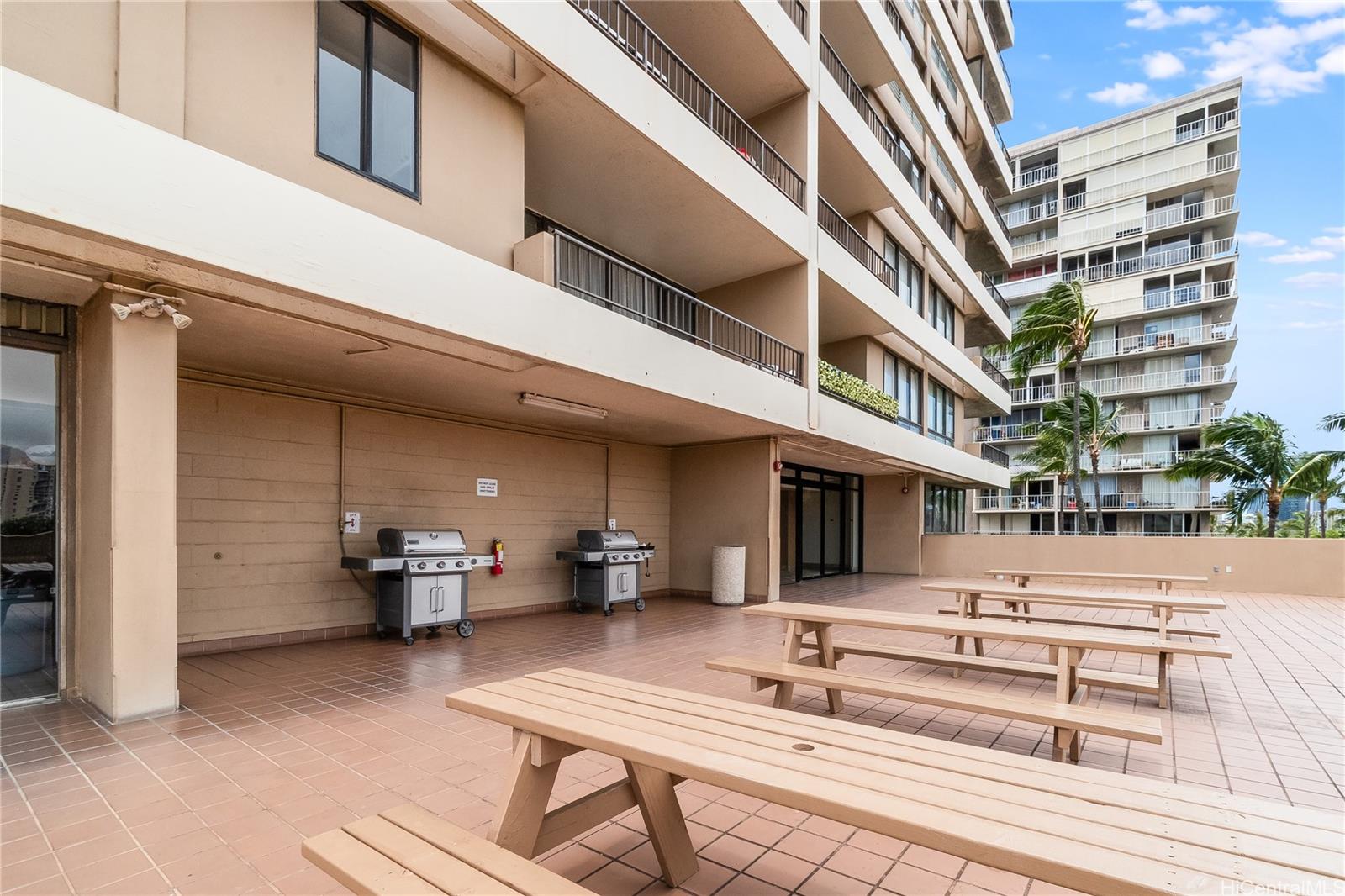 2121 Ala Wai condo # 1702, Honolulu, Hawaii - photo 11 of 14
