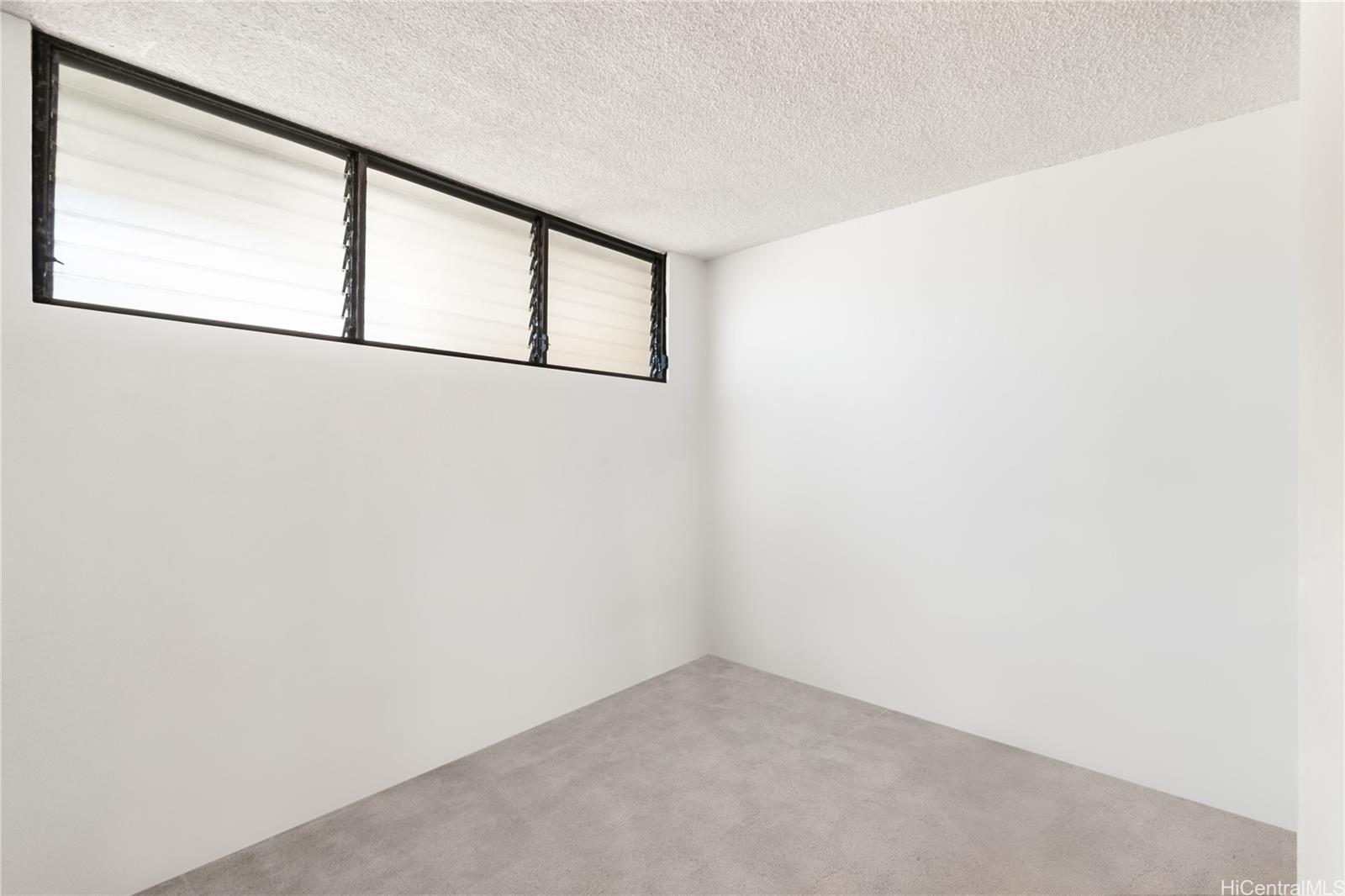 2121 Ala Wai condo # 1702, Honolulu, Hawaii - photo 15 of 23