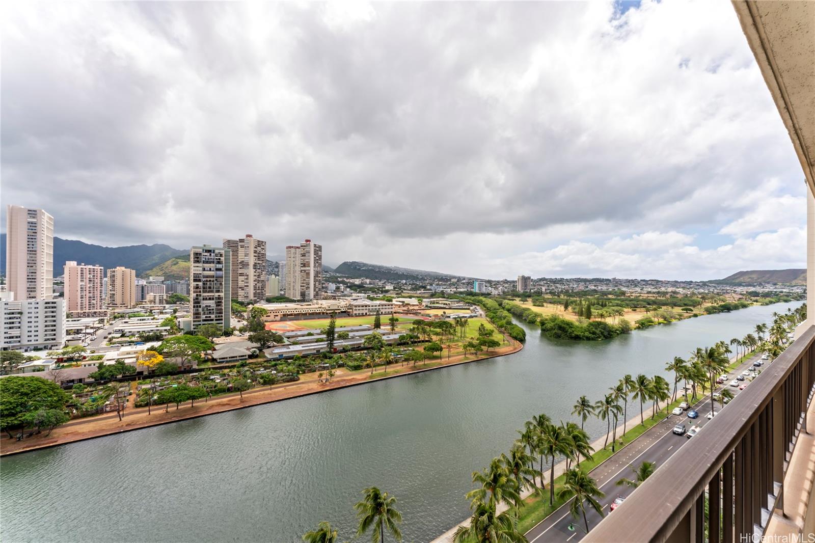 2121 Ala Wai condo # 1703, Honolulu, Hawaii - photo 20 of 24