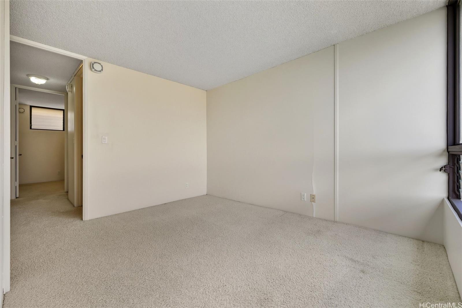 2121 Ala Wai condo # 1802, Honolulu, Hawaii - photo 17 of 25