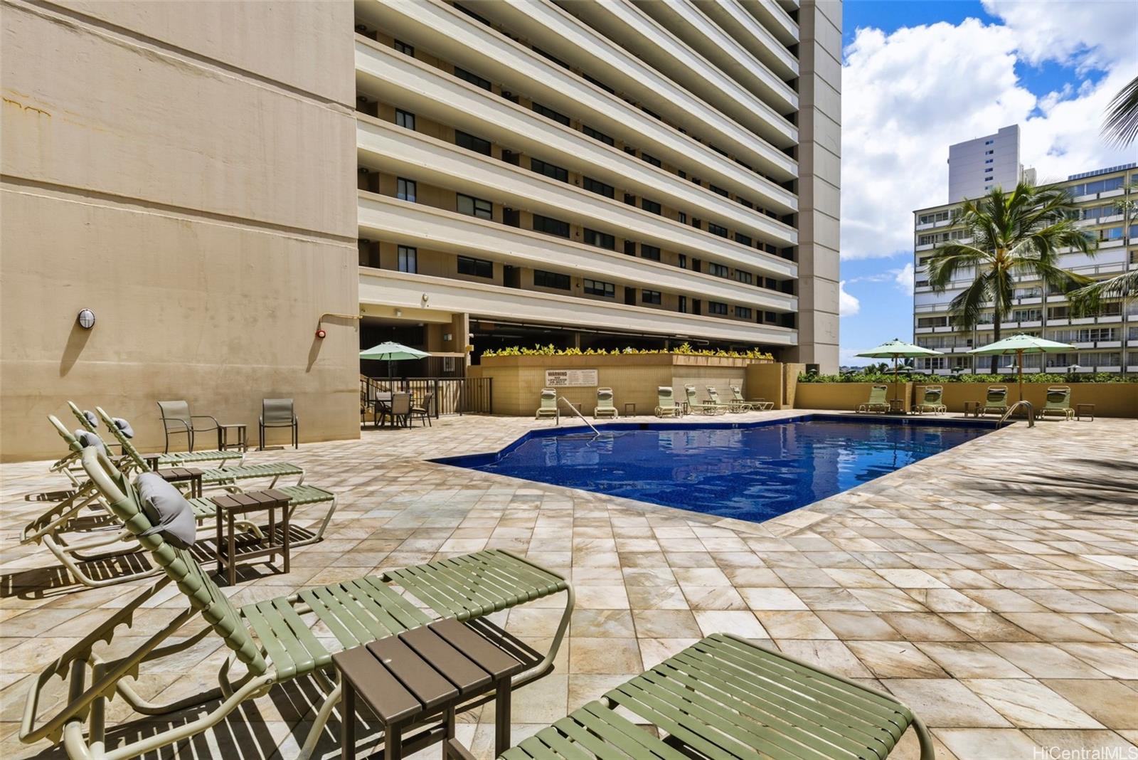 2121 Ala Wai condo # 1802, Honolulu, Hawaii - photo 21 of 25