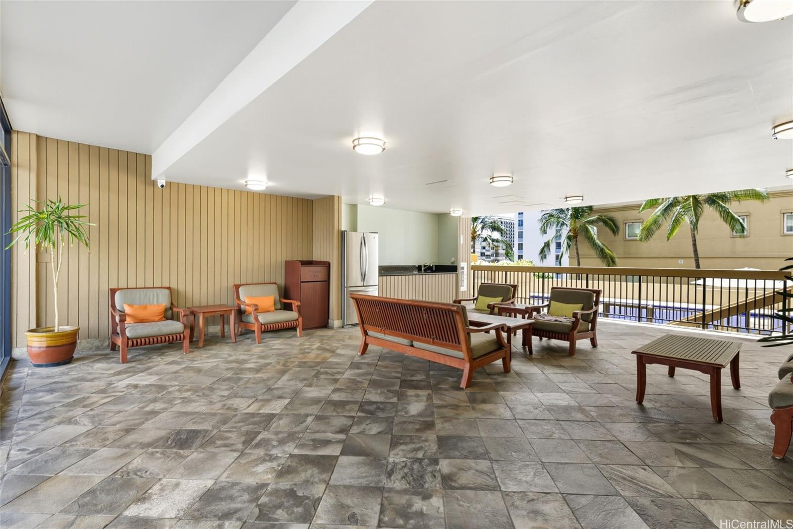 2121 Ala Wai condo # 1802, Honolulu, Hawaii - photo 23 of 25