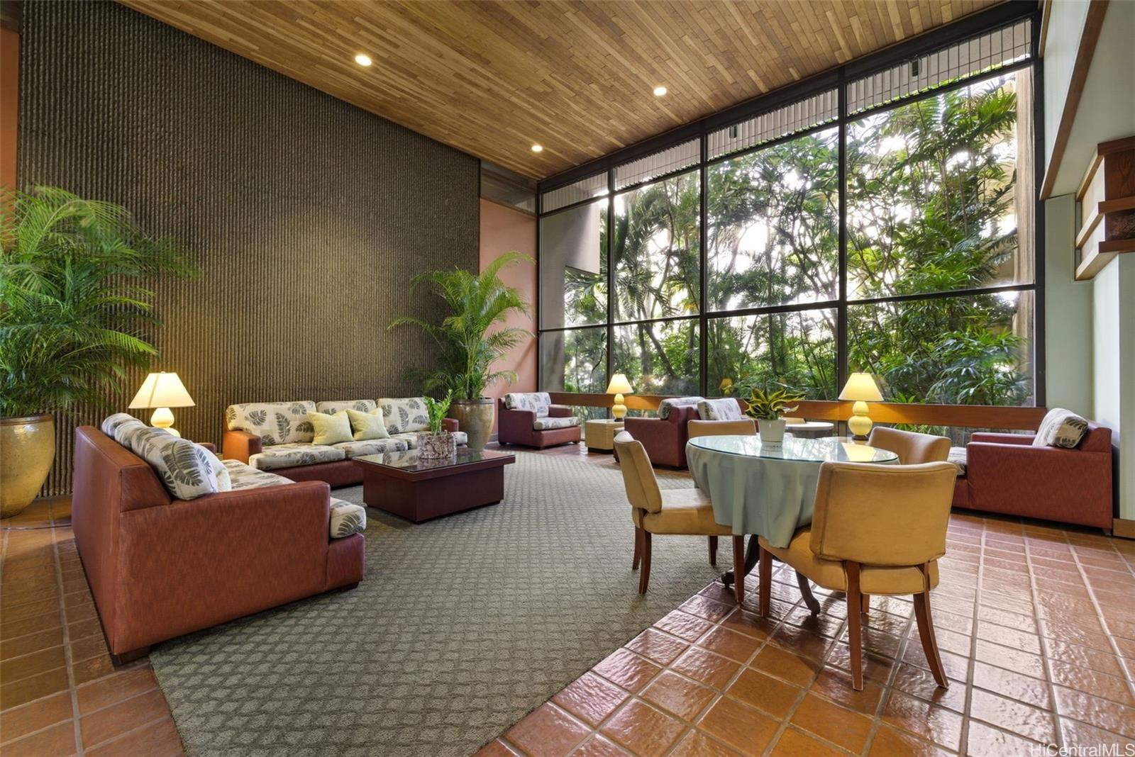 2121 Ala Wai condo # 1802, Honolulu, Hawaii - photo 24 of 25