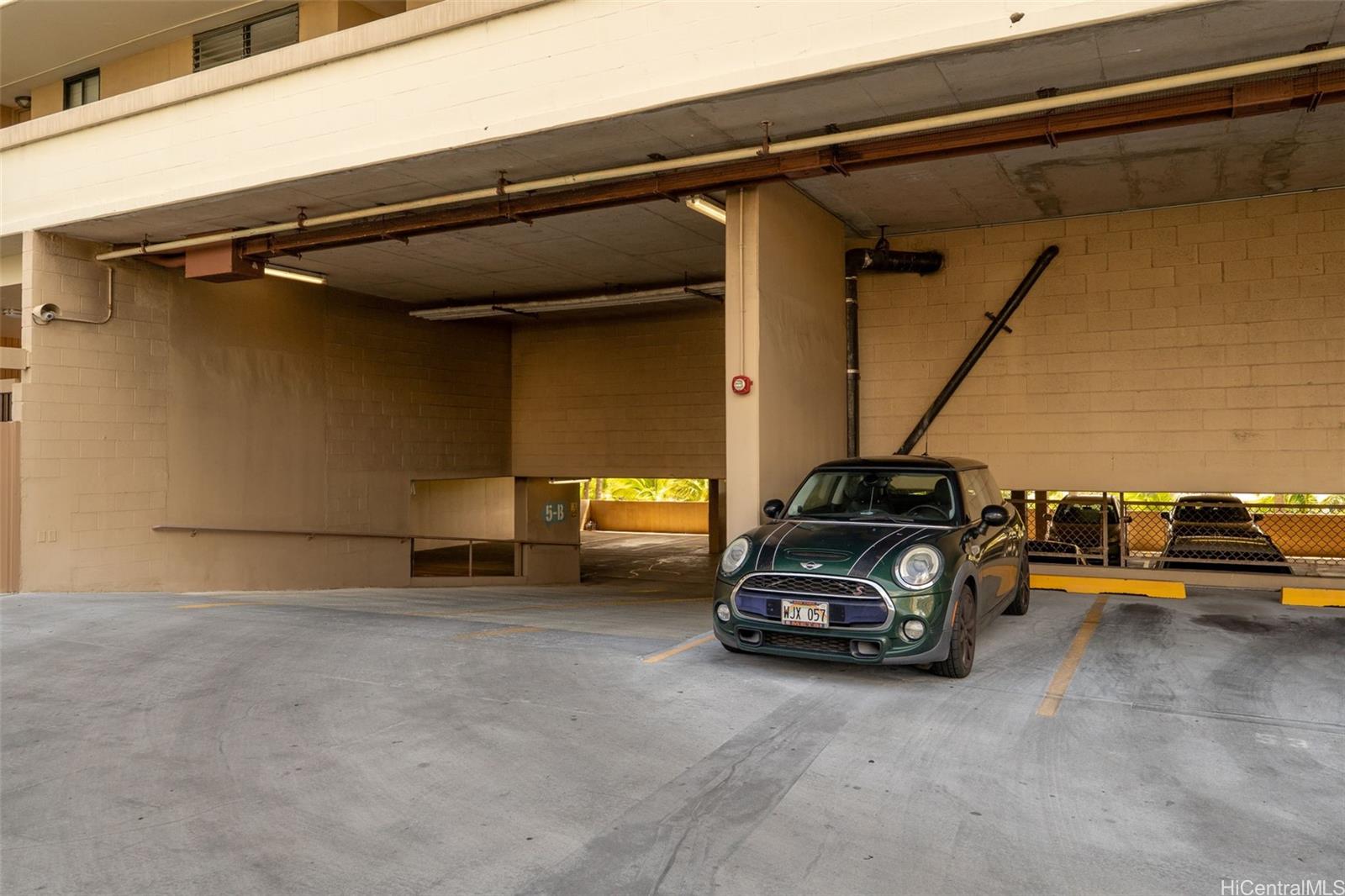 2121 Ala Wai condo # 1902, Honolulu, Hawaii - photo 18 of 25