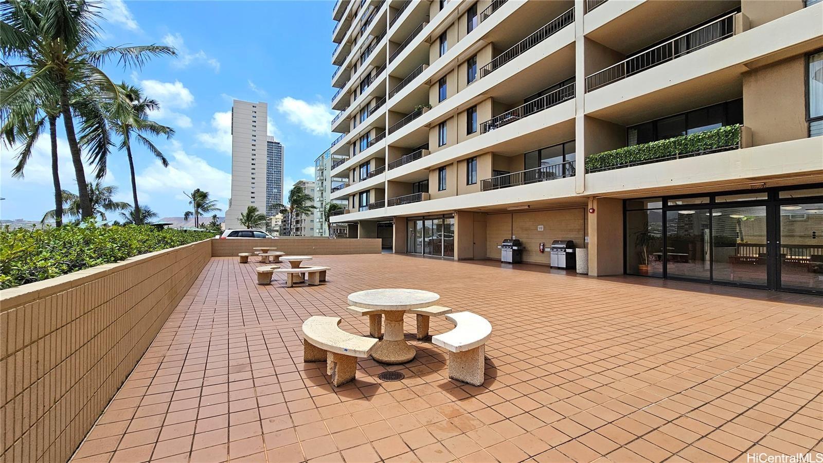 2121 Ala Wai condo # 2205, Honolulu, Hawaii - photo 18 of 19