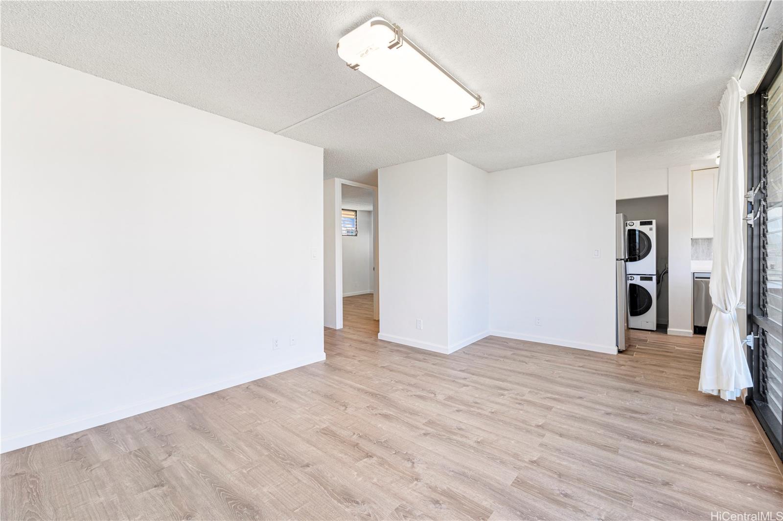 2121 Ala Wai condo # 2206, Honolulu, Hawaii - photo 7 of 24