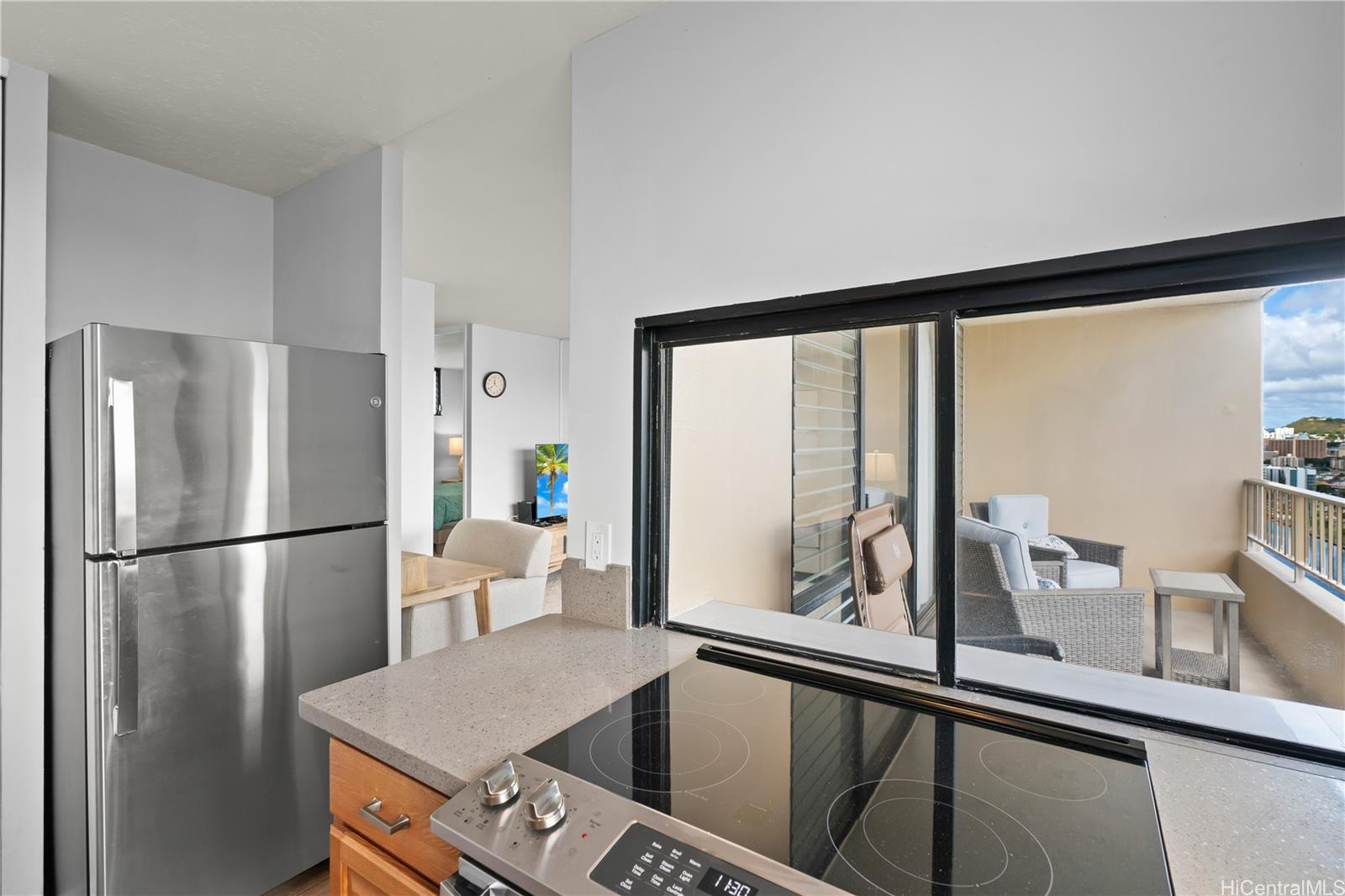 2121 Ala Wai condo # 2303, Honolulu, Hawaii - photo 8 of 20