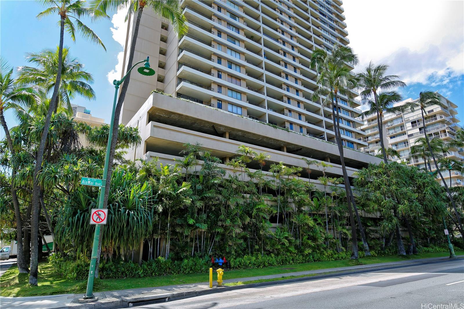 2121 Ala Wai Blvd Honolulu - Rental - photo 13 of 13