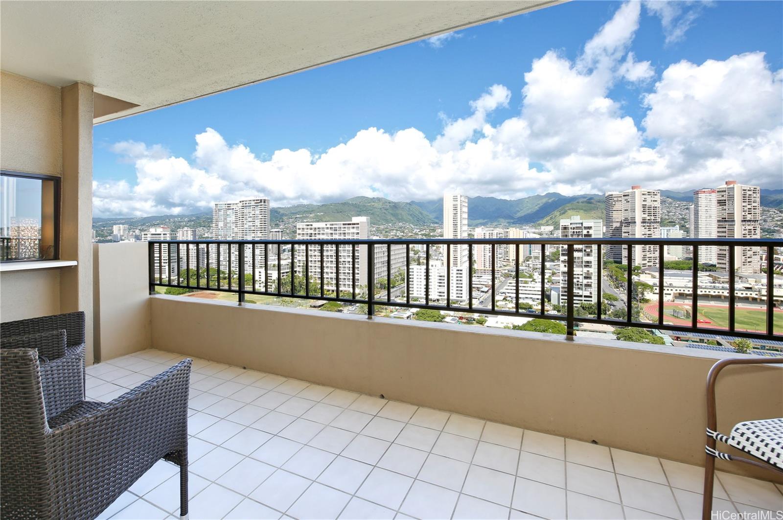 2121 Ala Wai Blvd Honolulu - Rental - photo 6 of 13