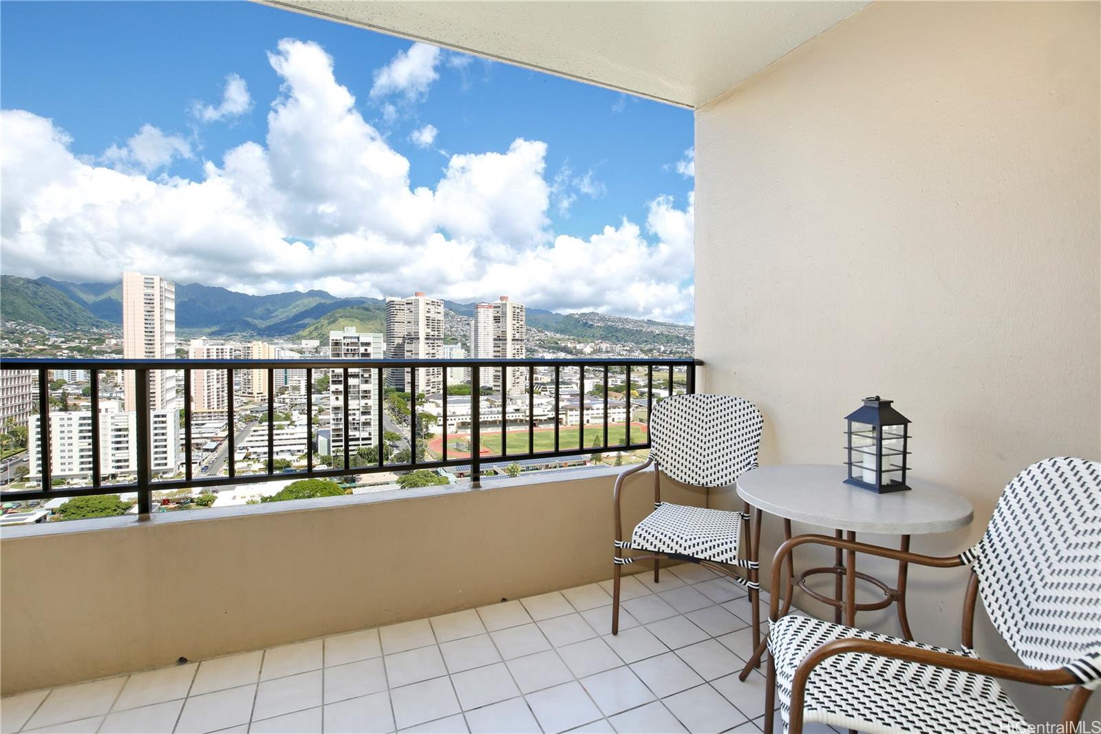 2121 Ala Wai Blvd Honolulu - Rental - photo 7 of 13