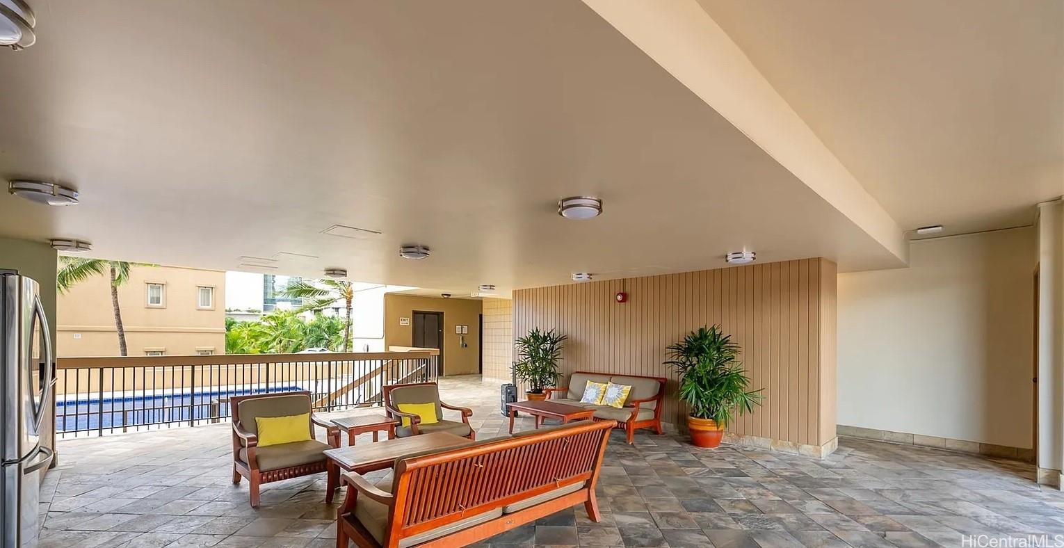 2121 Ala Wai condo # 2505, Honolulu, Hawaii - photo 23 of 25