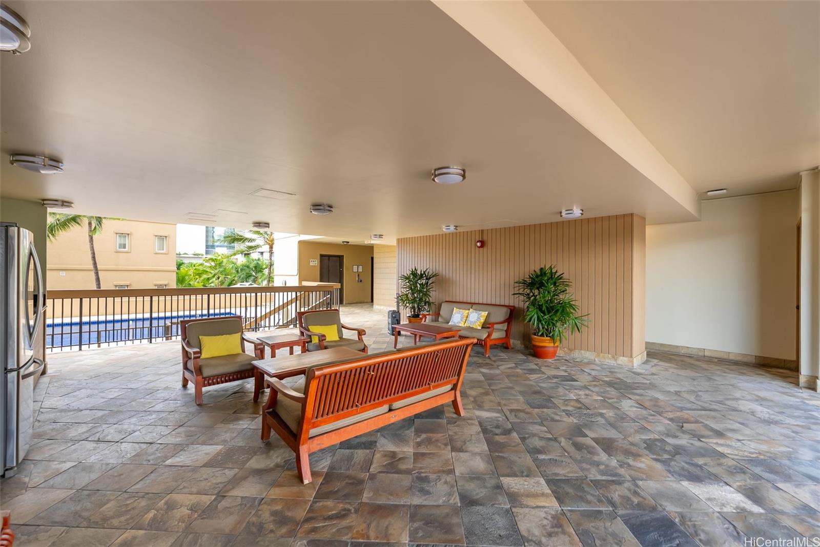 2121 Ala Wai condo # 2506, Honolulu, Hawaii - photo 23 of 25