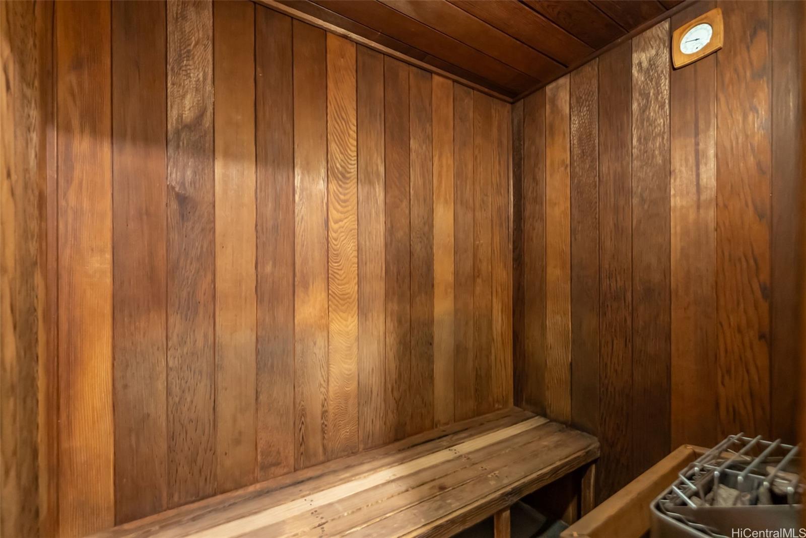 2121 Ala Wai condo # 2506, Honolulu, Hawaii - photo 24 of 25