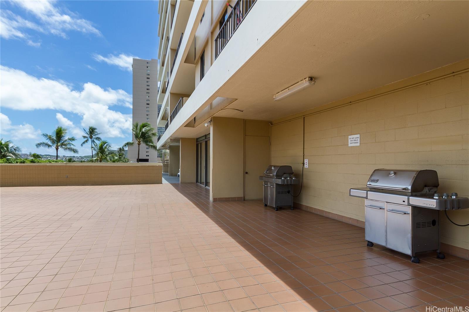2121 Ala Wai Blvd Honolulu - Rental - photo 22 of 25