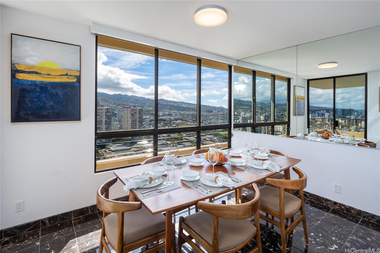 2121 Ala Wai Blvd Honolulu - Rental - photo 5 of 25