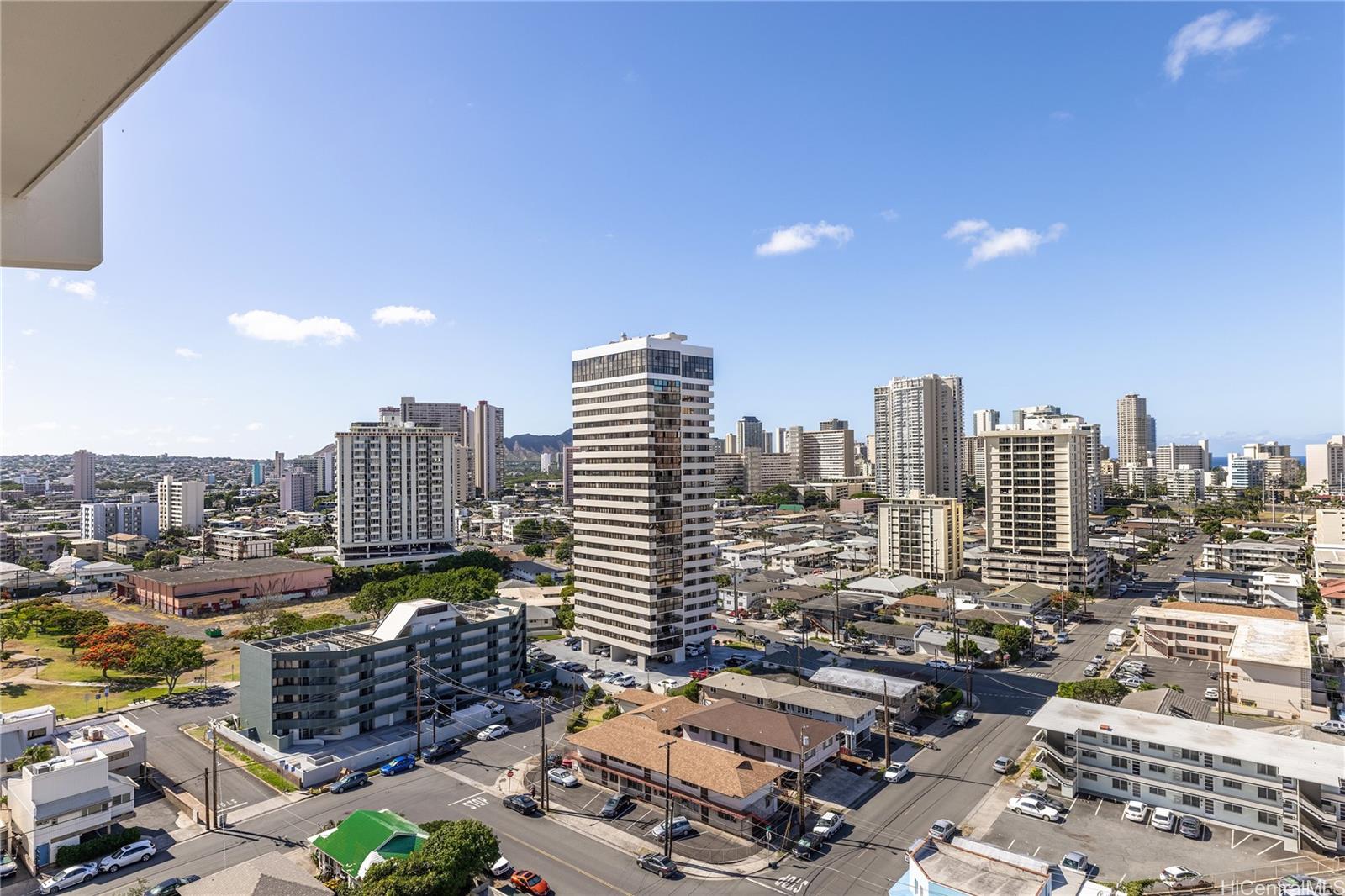 MCCULLY VILLA condo # 1606, Honolulu, Hawaii - photo 11 of 11