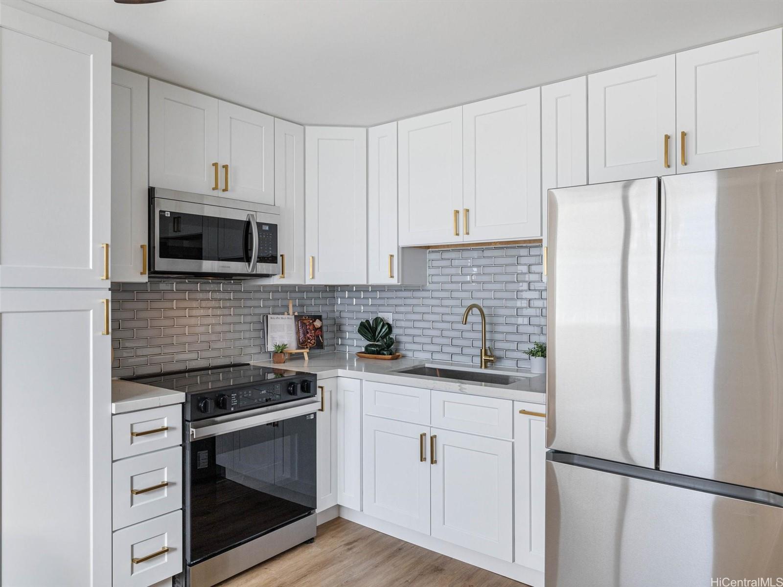 Hale Hoaloha condo # 303, Honolulu, Hawaii - photo 8 of 22