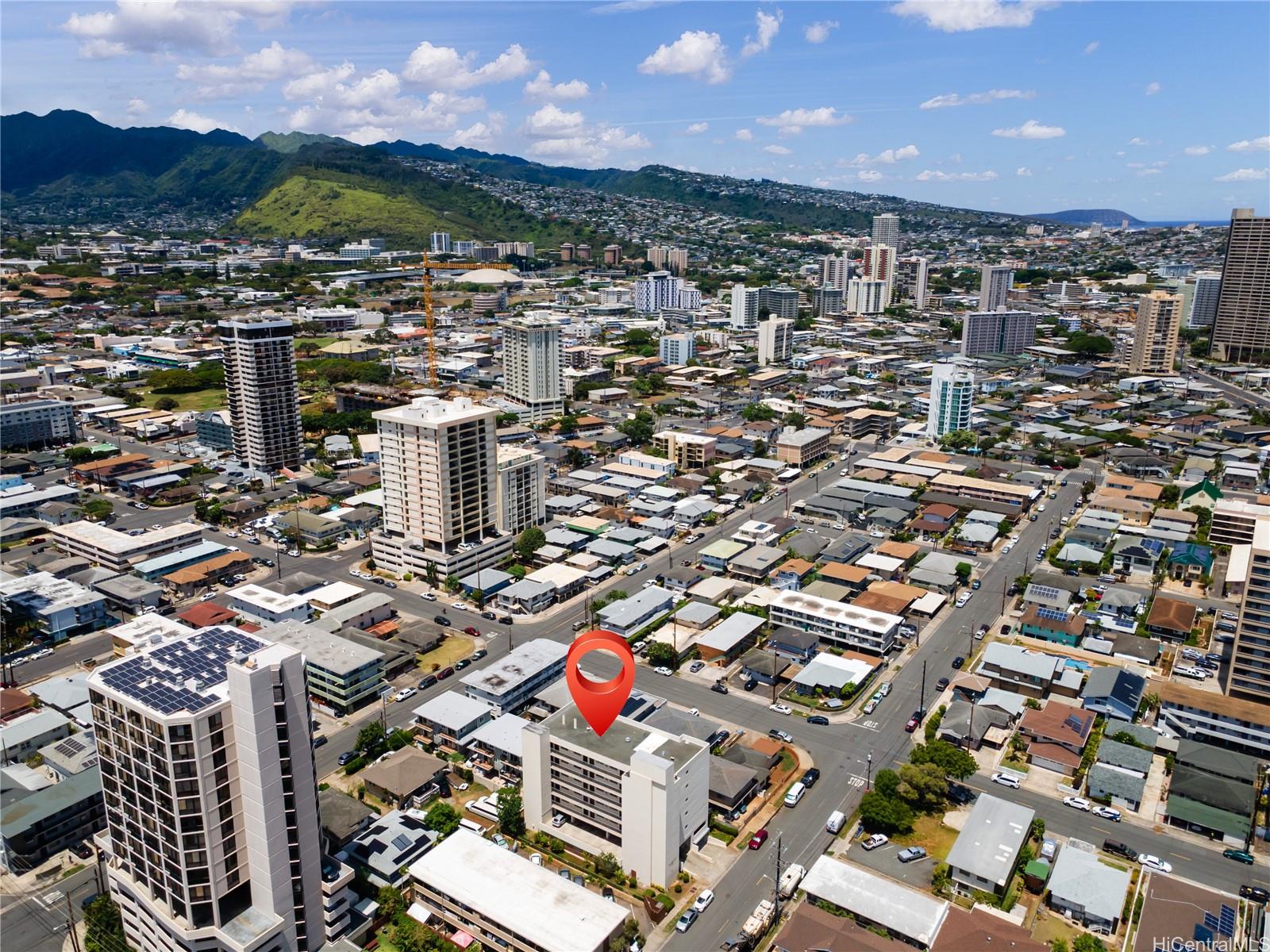 Hale Hoaloha condo # 703, Honolulu, Hawaii - photo 15 of 18