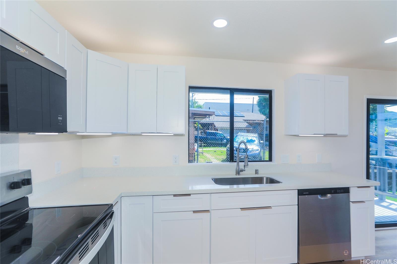 2122  Tantalus Drive Papakolea, Honolulu home - photo 6 of 25