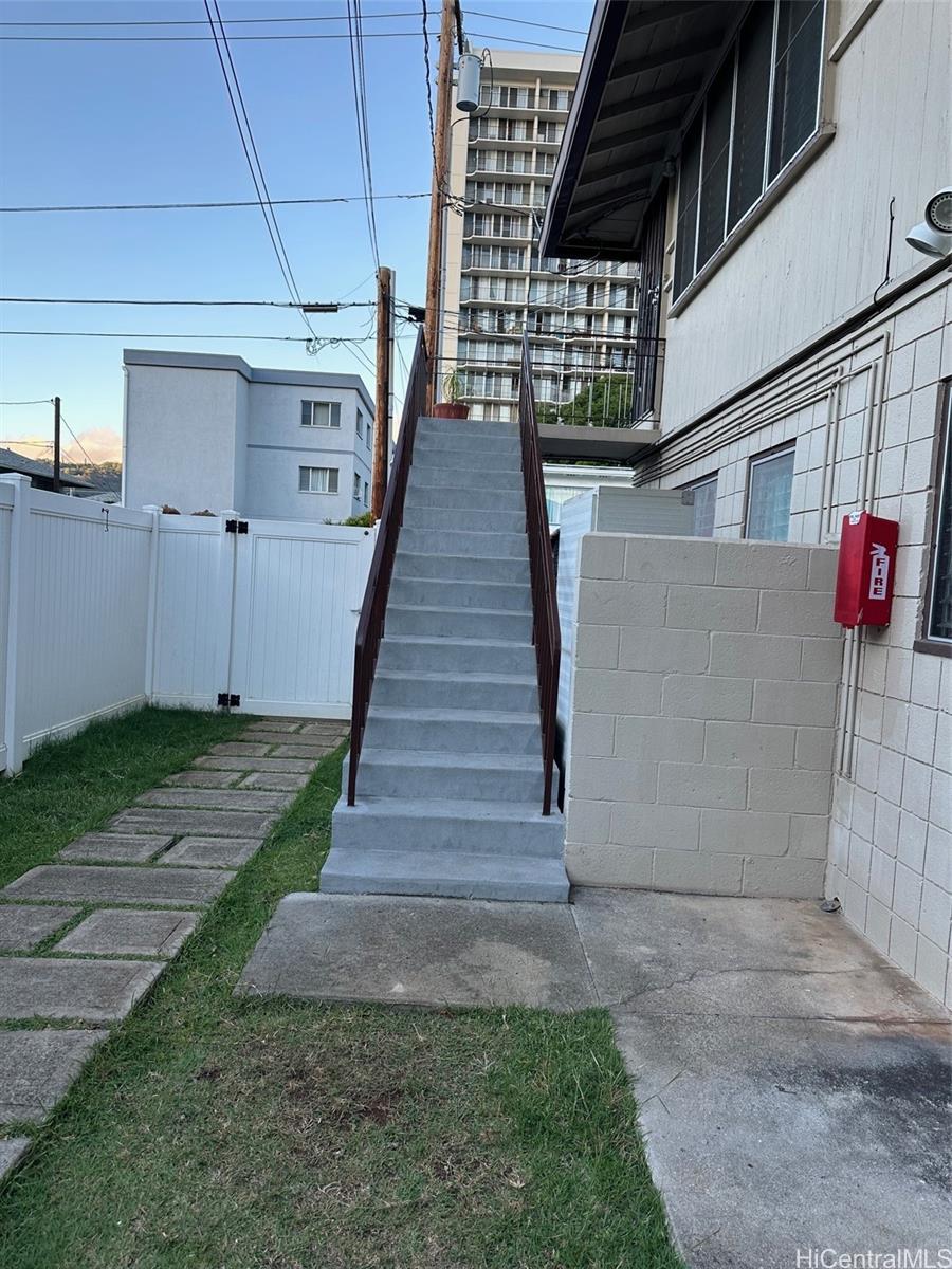 2123 Waiola Street Honolulu - Multi-family - photo 25 of 25