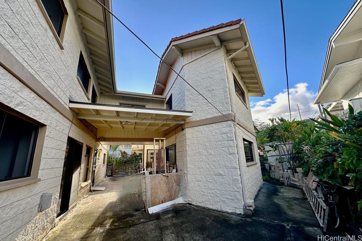 2123  Wilson St Kalihi-upper, Honolulu home - photo 22 of 25