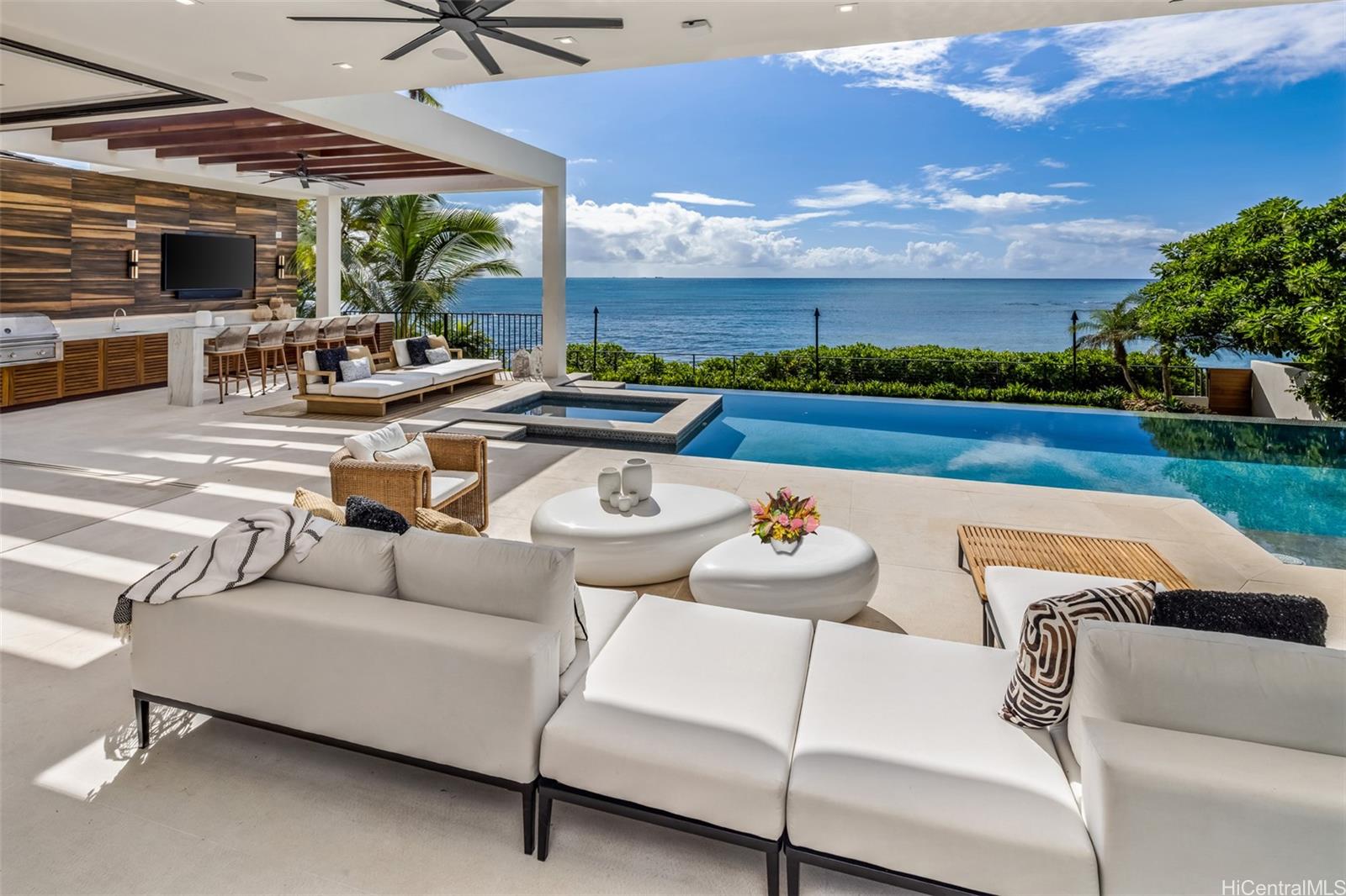 213  Kaalawai Pl Diamond Head,  home - photo 1 of 22