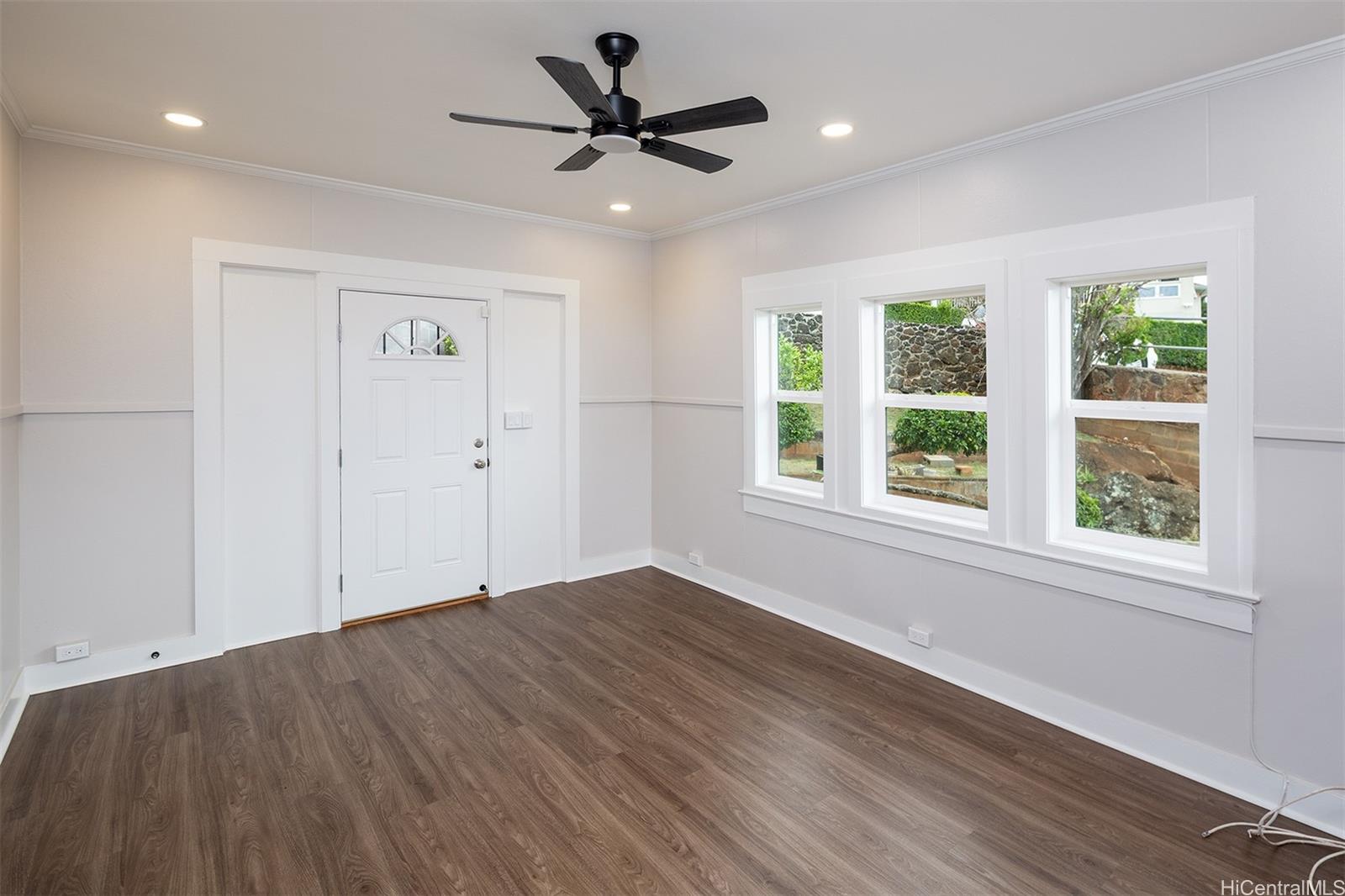 2130 Skyline Dr Honolulu - Rental - photo 4 of 19