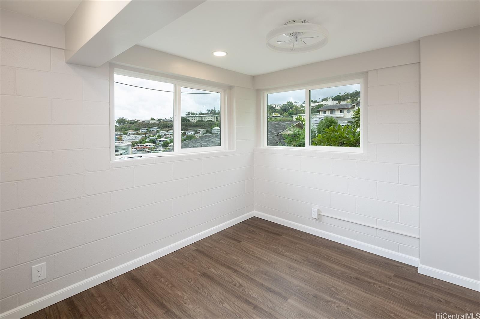 2130 Skyline Dr Honolulu - Rental - photo 6 of 19