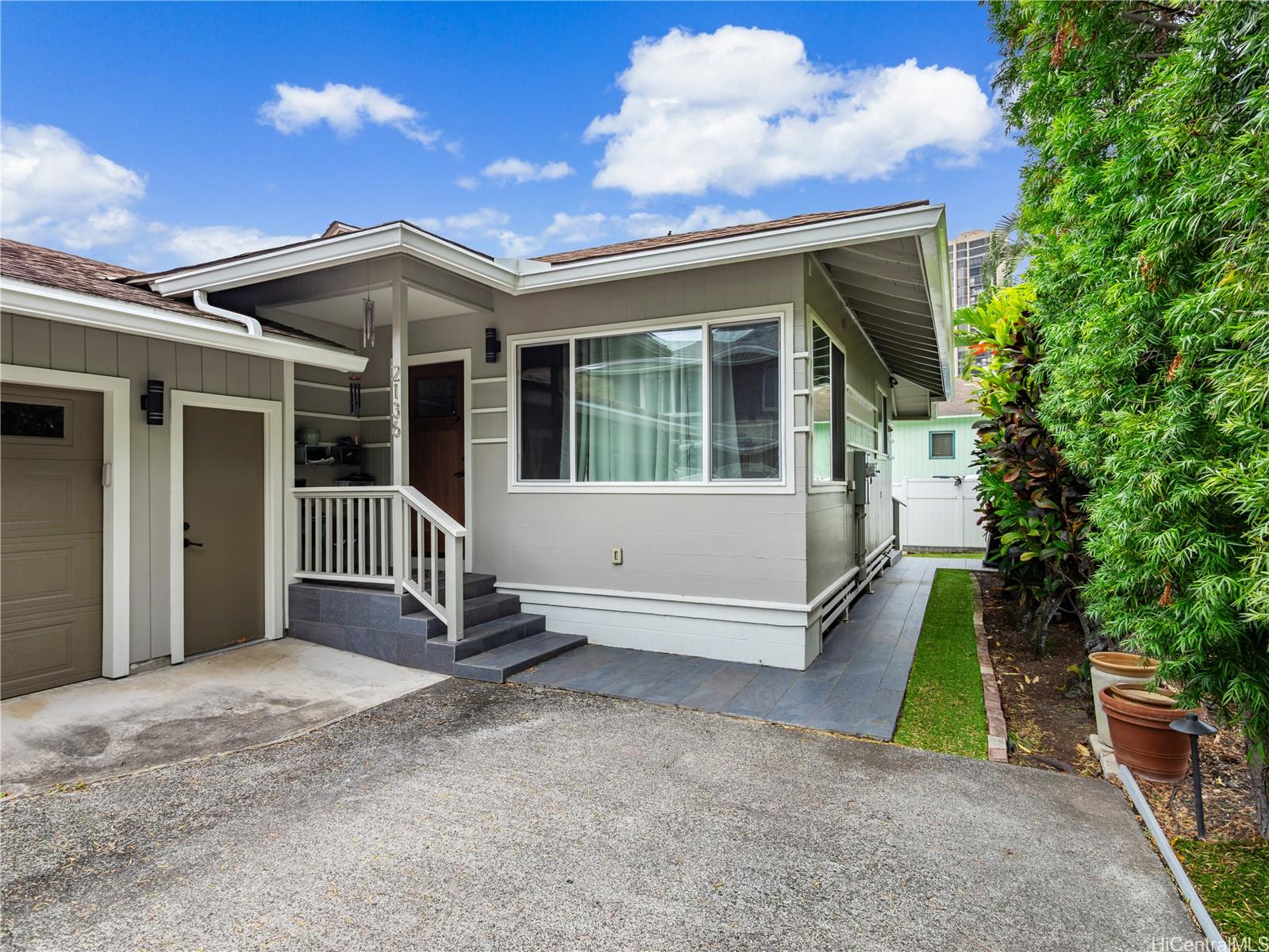 2134 Kanealii Ave Honolulu - Multi-family - photo 8 of 19