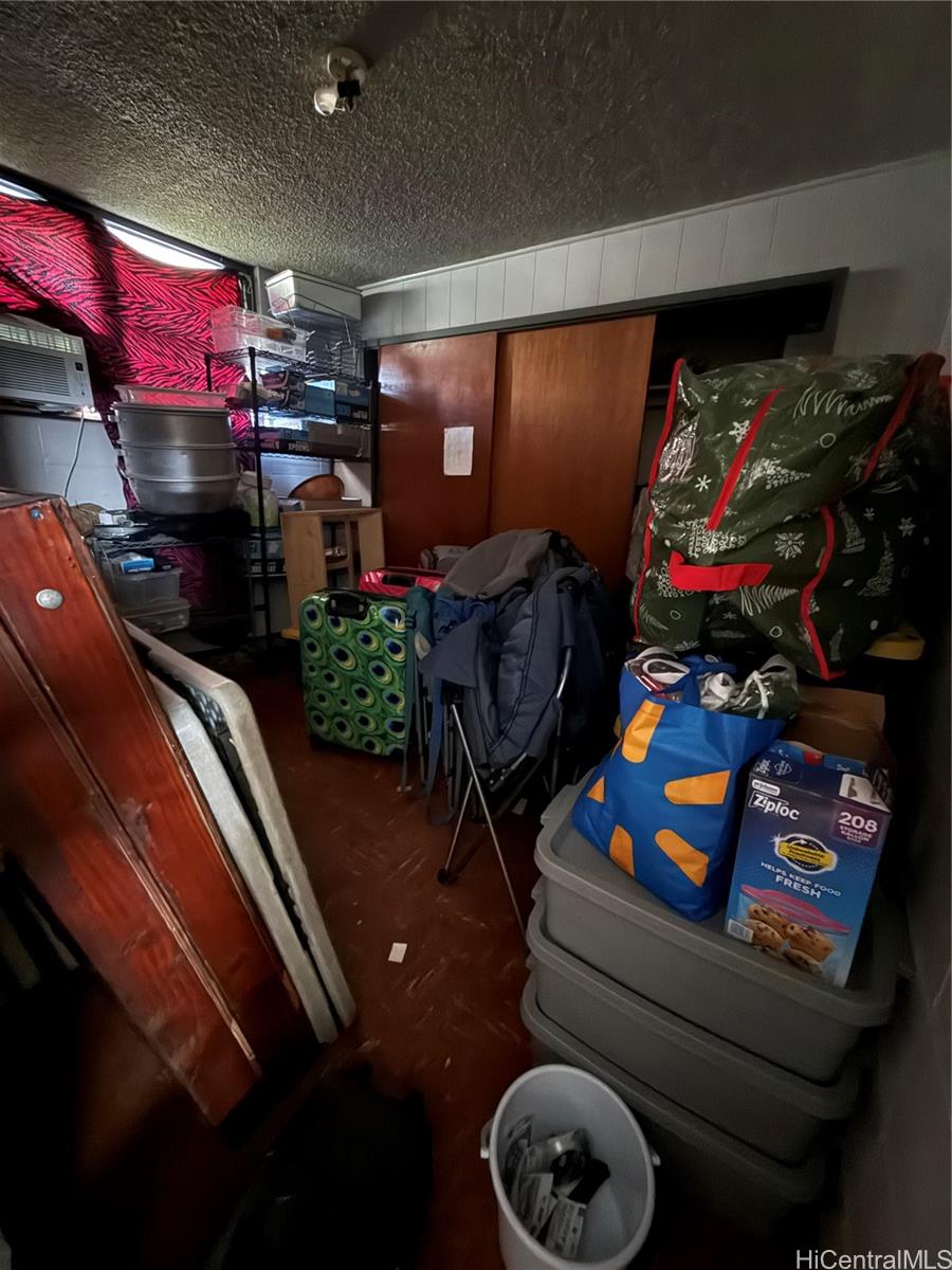 2135 Bannister Pl Honolulu - Multi-family - photo 13 of 25