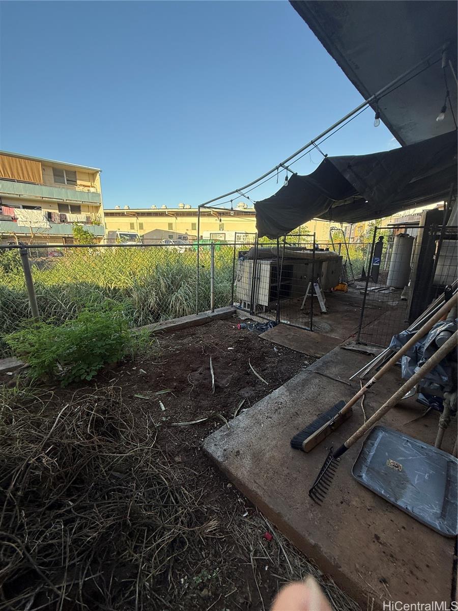 2135 Bannister Pl Honolulu - Multi-family - photo 18 of 25