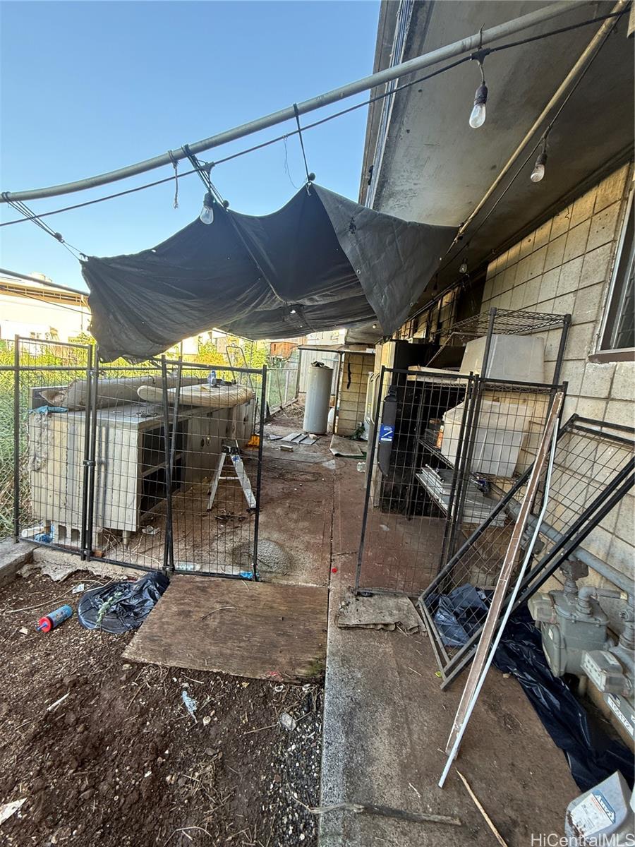 2135 Bannister Pl Honolulu - Multi-family - photo 19 of 25