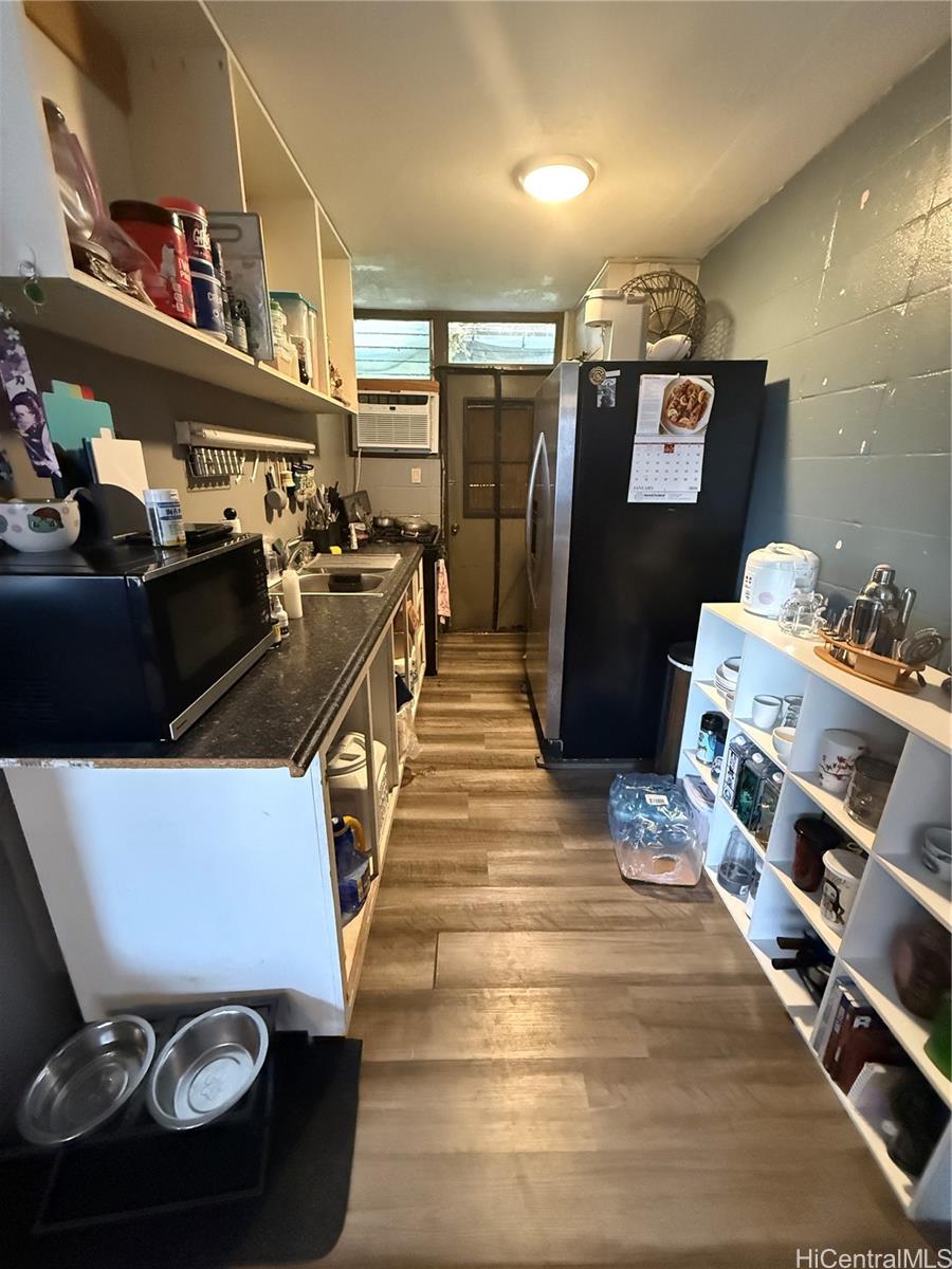 2135 Bannister Pl Honolulu - Multi-family - photo 6 of 25