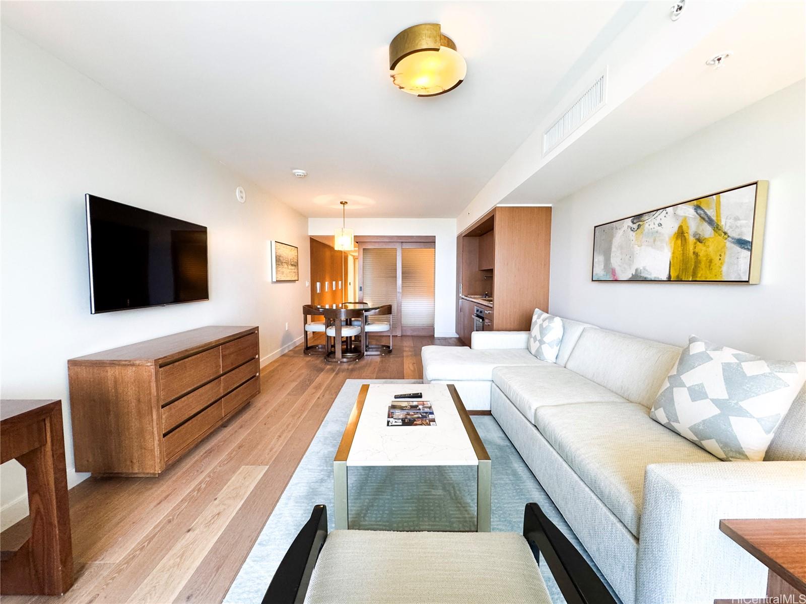 The Ritz-Carlton Residences condo # 1006, Honolulu, Hawaii - photo 6 of 25