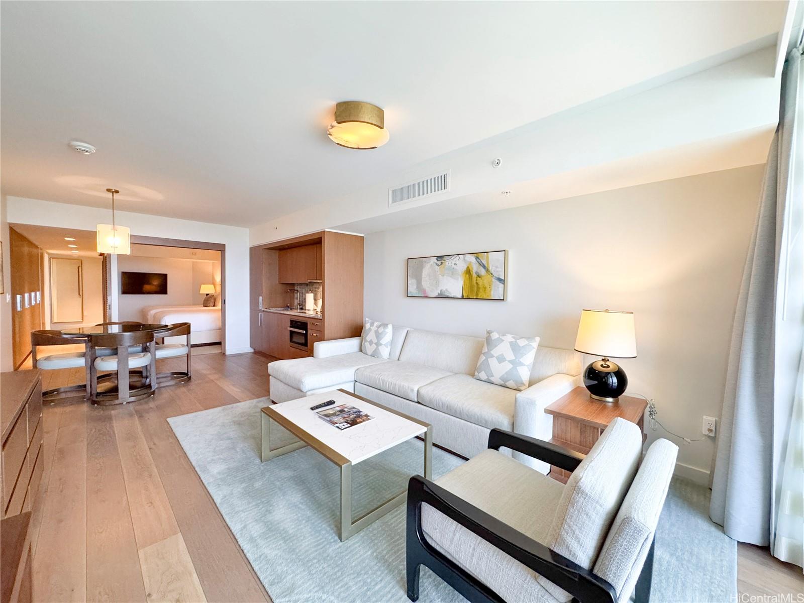 The Ritz-Carlton Residences condo # 1006, Honolulu, Hawaii - photo 7 of 25