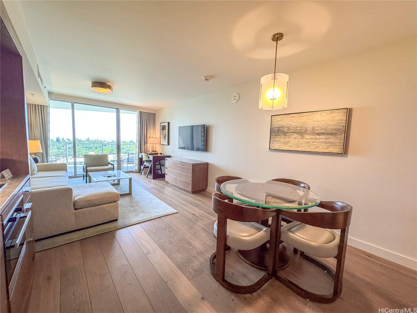 The Ritz-Carlton Residences condo # 1006, Honolulu, Hawaii - photo 9 of 25