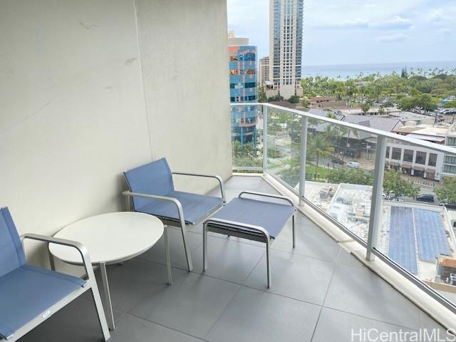 The Ritz-Carlton Residences condo # 1210, Honolulu, Hawaii - photo 11 of 17