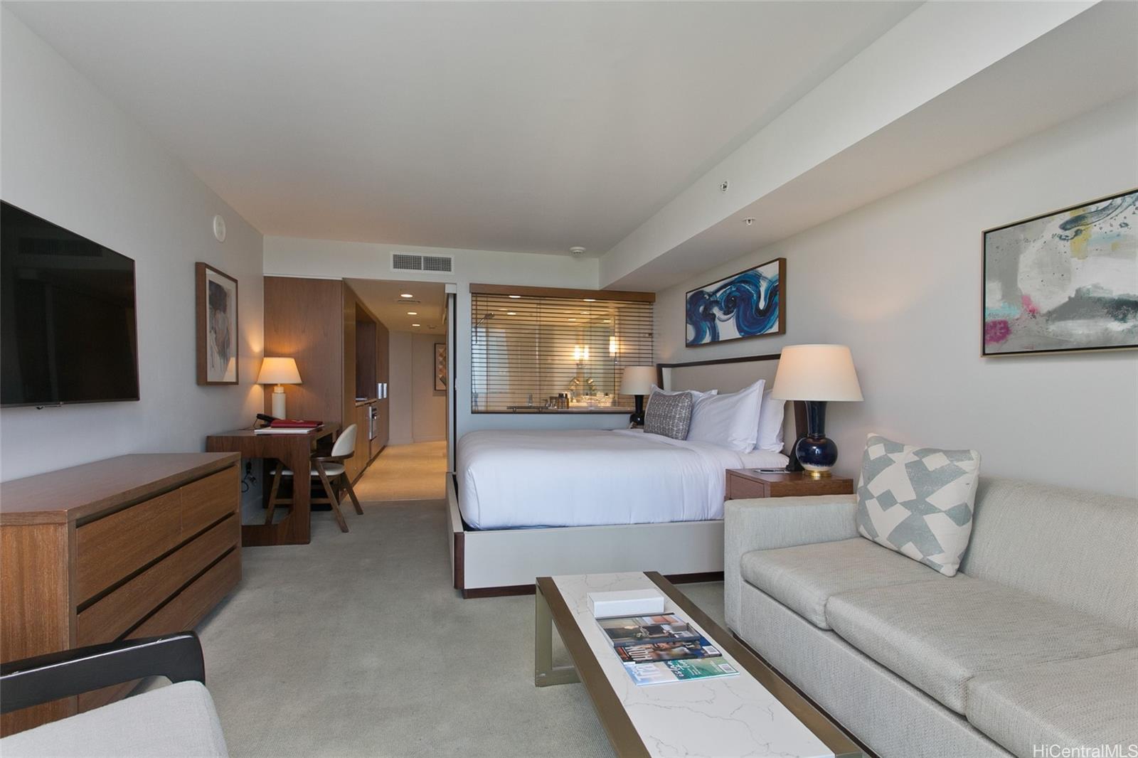 The Ritz-Carlton Residences condo # 1503 - Tower 2, Honolulu, Hawaii - photo 3 of 17