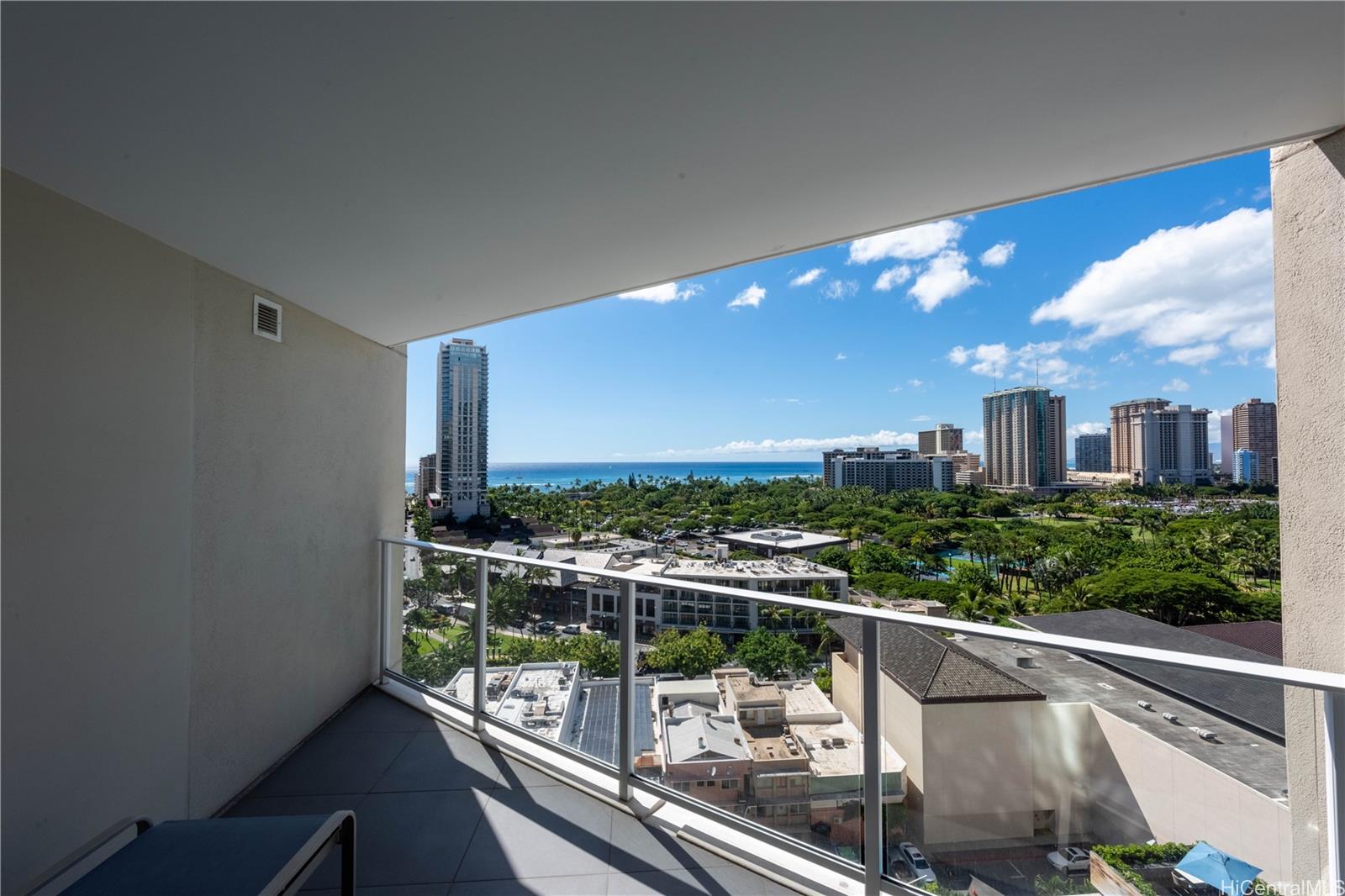 The Ritz-Carlton Residences condo # 1508, Honolulu, Hawaii - photo 13 of 14