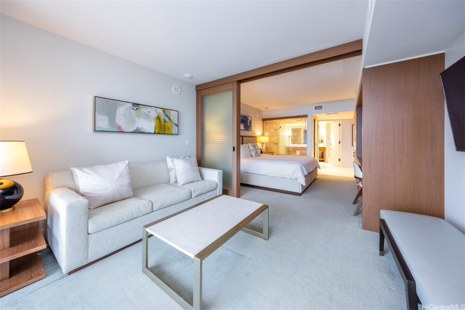 The Ritz-Carlton Residences condo # 1702, Honolulu, Hawaii - photo 4 of 22