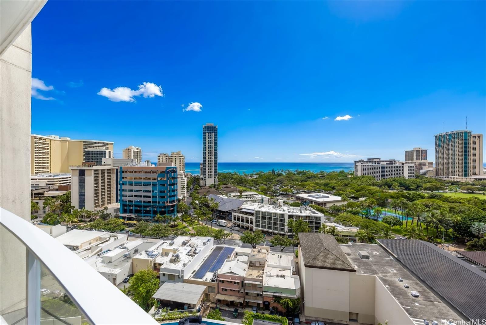 The Ritz-Carlton Residences condo # 1702, Honolulu, Hawaii - photo 4 of 22