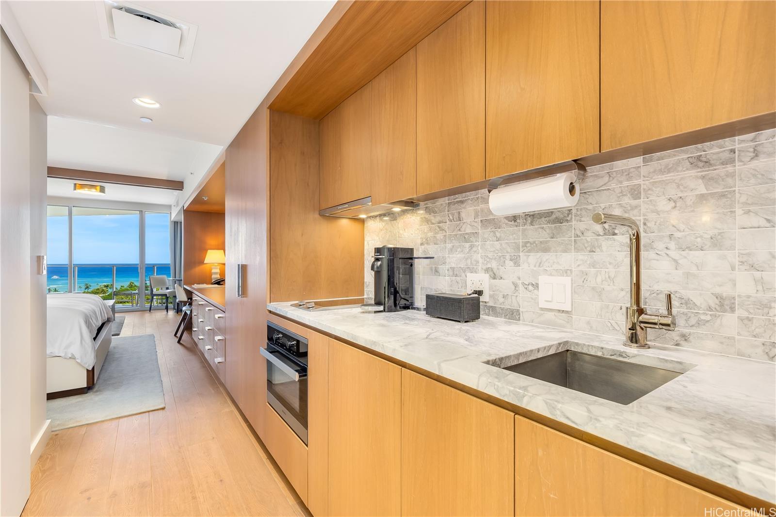 The Ritz-Carlton Residences condo # 1809, Honolulu, Hawaii - photo 14 of 25