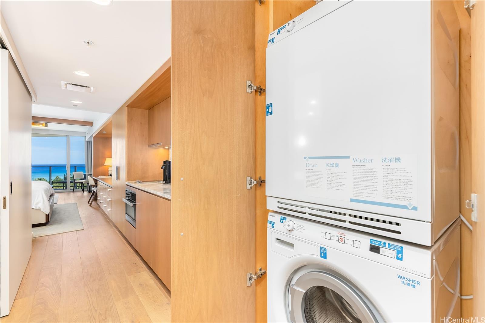 The Ritz-Carlton Residences condo # 1809, Honolulu, Hawaii - photo 19 of 25