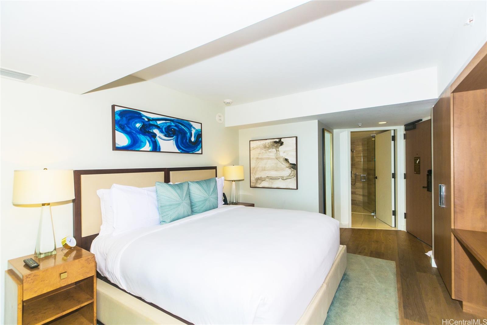 The Ritz-Carlton Residences condo # 1810, Honolulu, Hawaii - photo 16 of 25